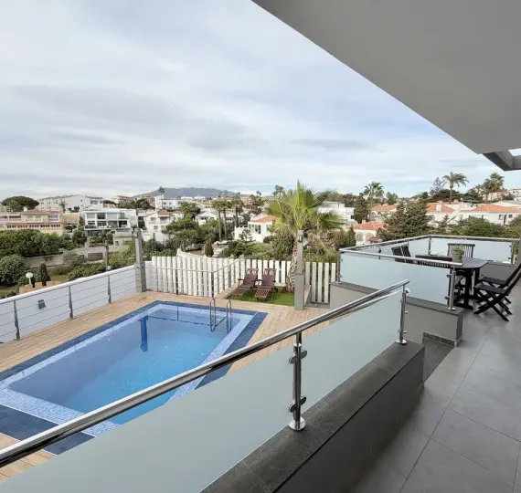 Продажа  отдельно стоящей виллы в Mijas Costa