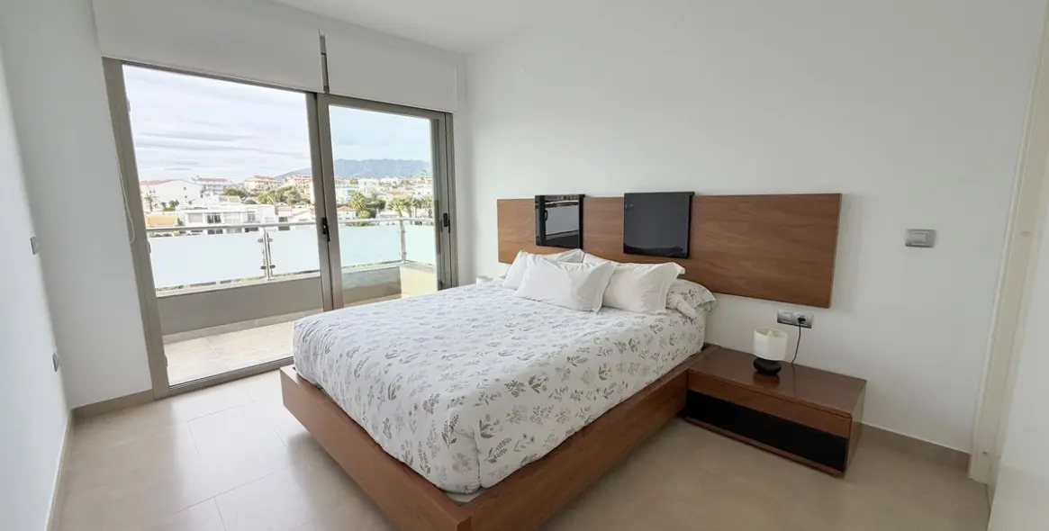 Sale of detached villa in Mijas Costa 29