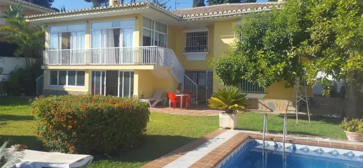 Продажа  отдельно стоящей виллы в Mijas Costa 0