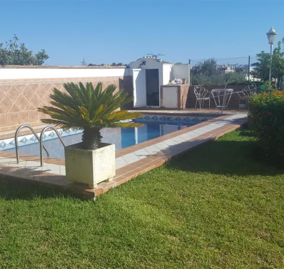 Продажа  отдельно стоящей виллы в Mijas Costa