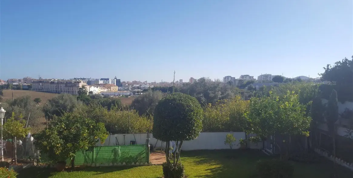 Продажа  отдельно стоящей виллы в Mijas Costa 5