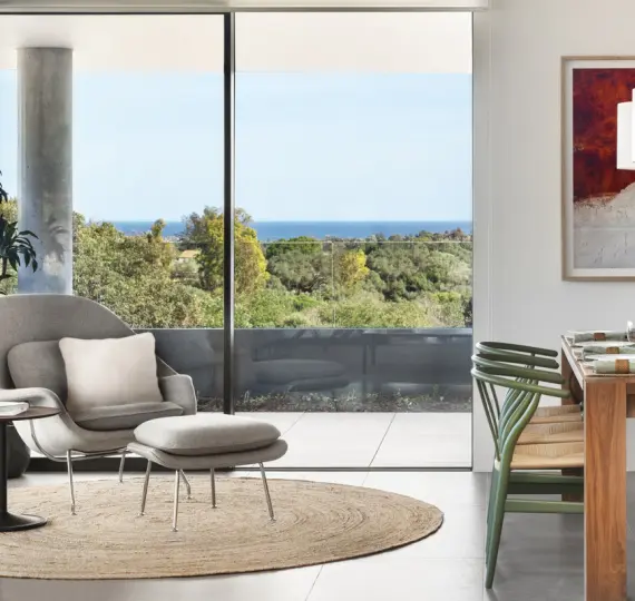 Апартаменты на первом этаже R3467524