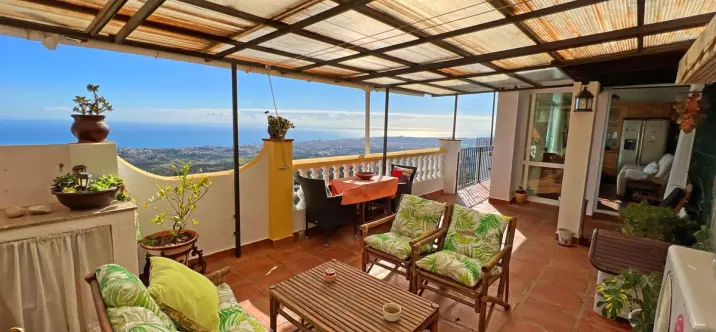 Sale of detached villa in Mijas 0