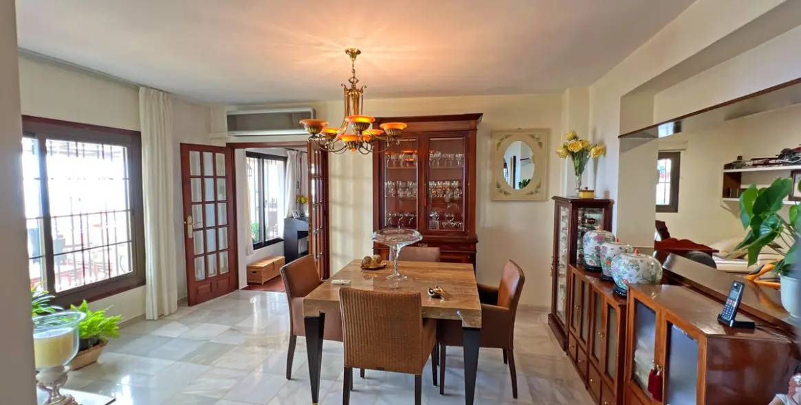 Sale of detached villa in Mijas 10