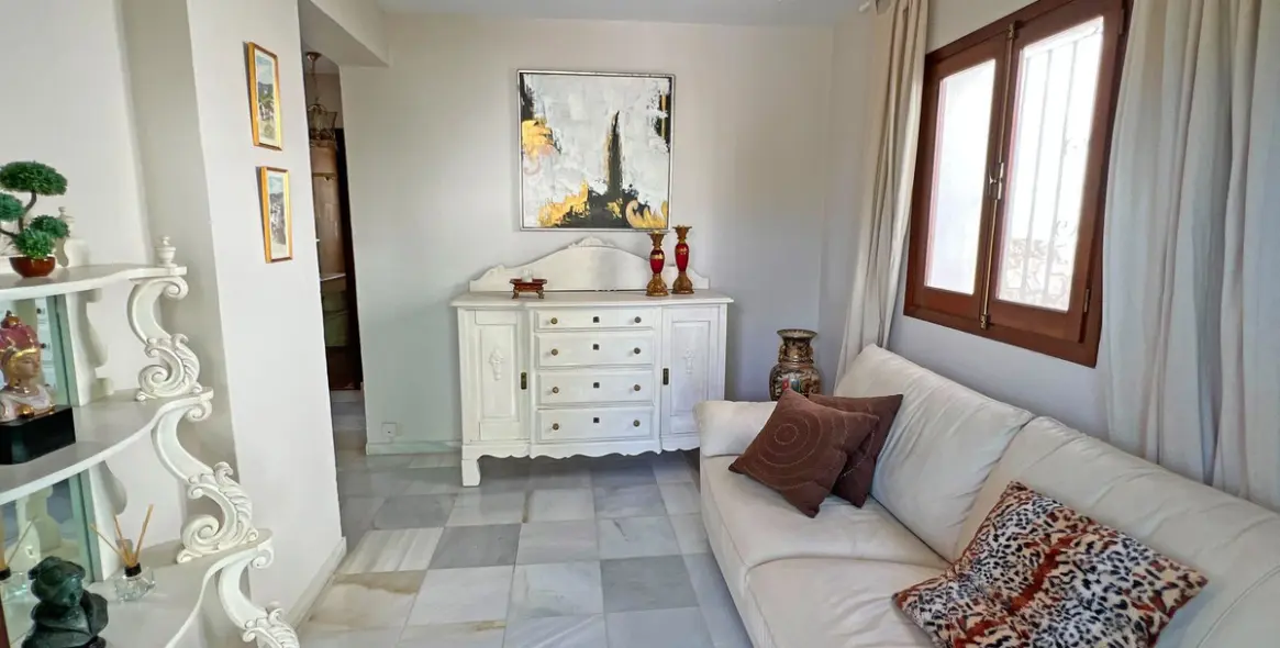 Sale of detached villa in Mijas 17