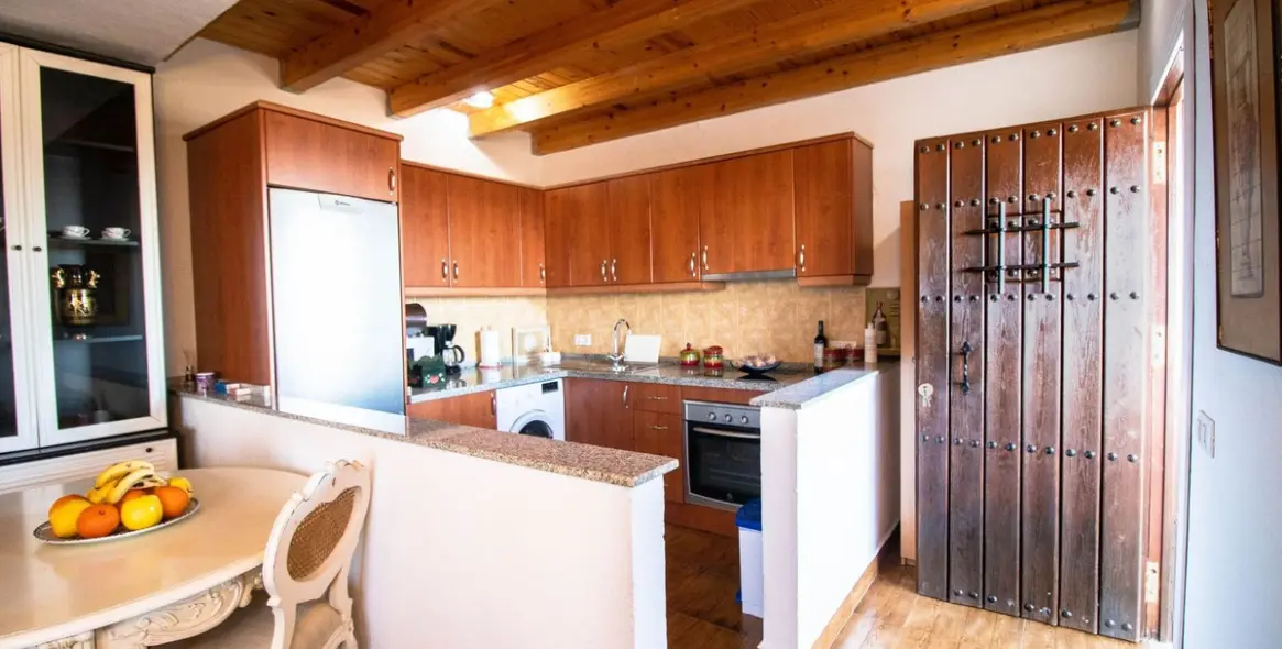 Продажа  отдельно стоящей виллы в Mijas 25