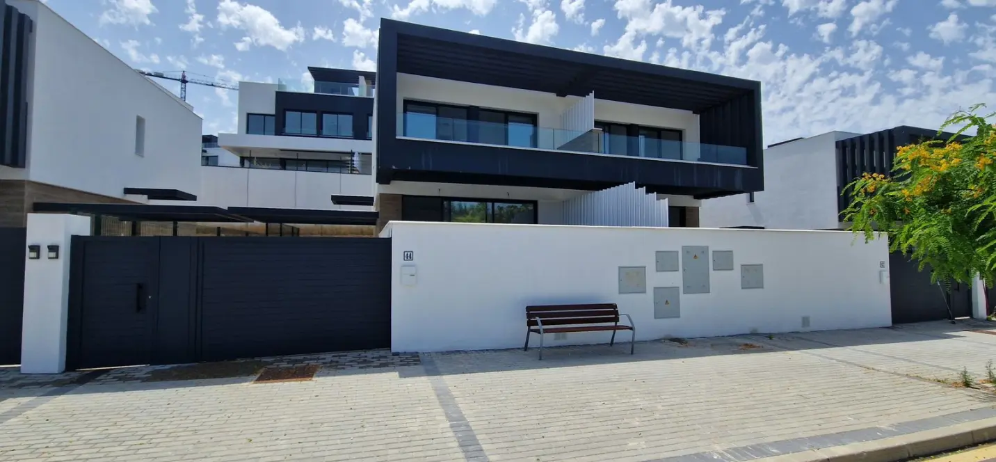 Sale of semi-detached house in Atalaya 0