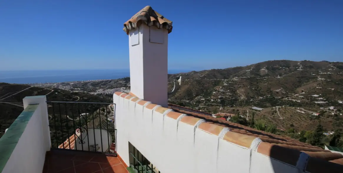 Sale of detached villa in Torrox 33