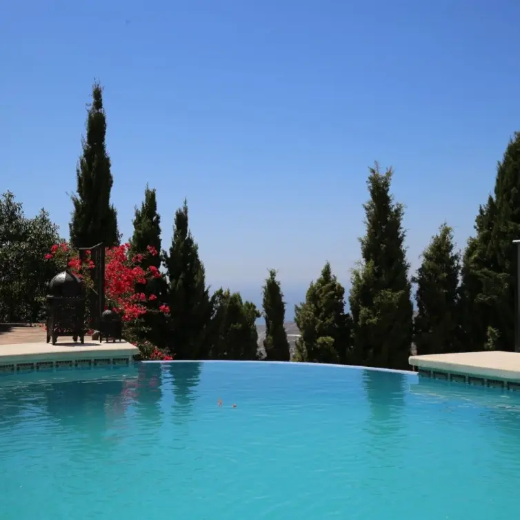 Sale of detached villa in Torrox