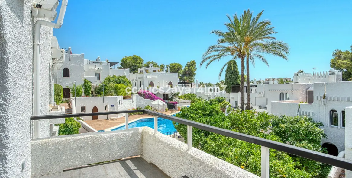 Sale of townhouse in Nueva Andalucía 3