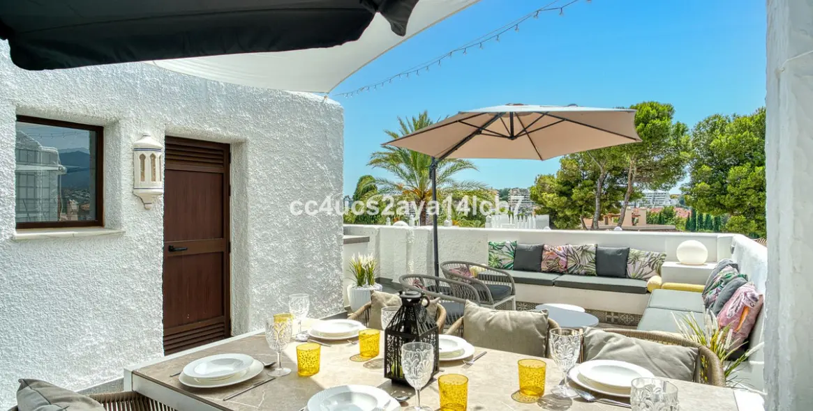 Sale of townhouse in Nueva Andalucía 12