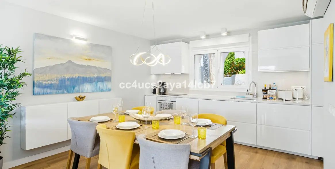 Sale of townhouse in Nueva Andalucía 14