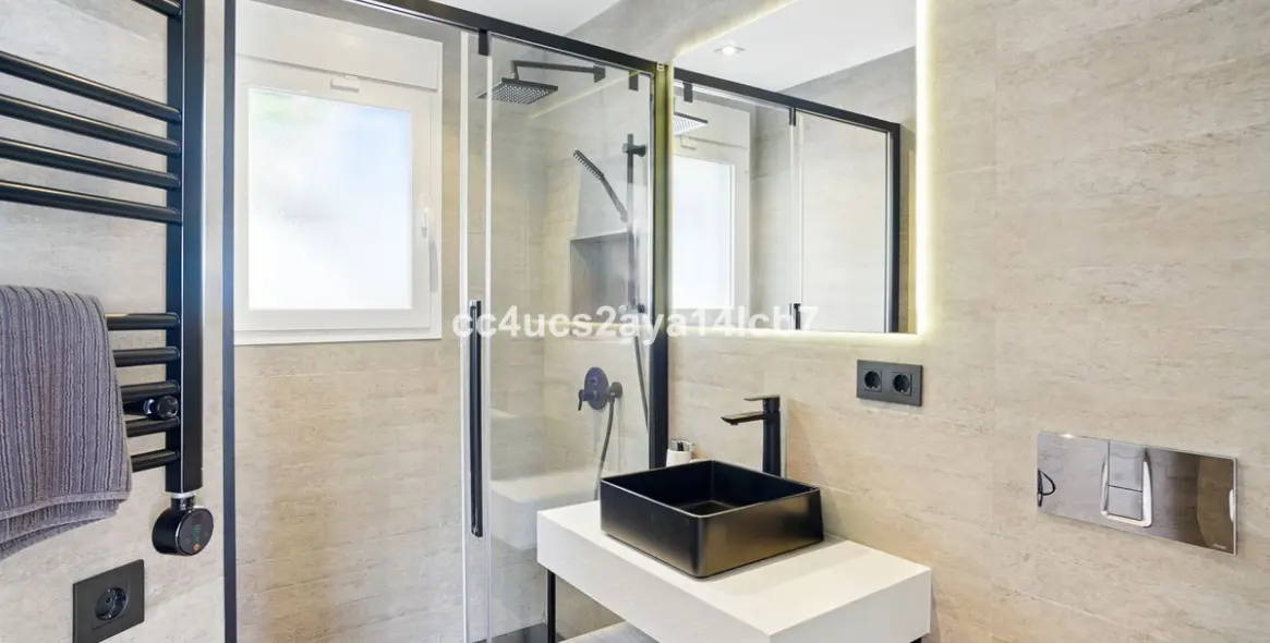 Sale of townhouse in Nueva Andalucía 15