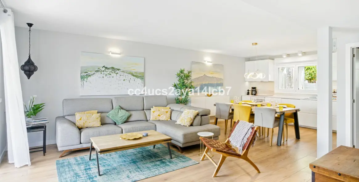 Sale of townhouse in Nueva Andalucía 18