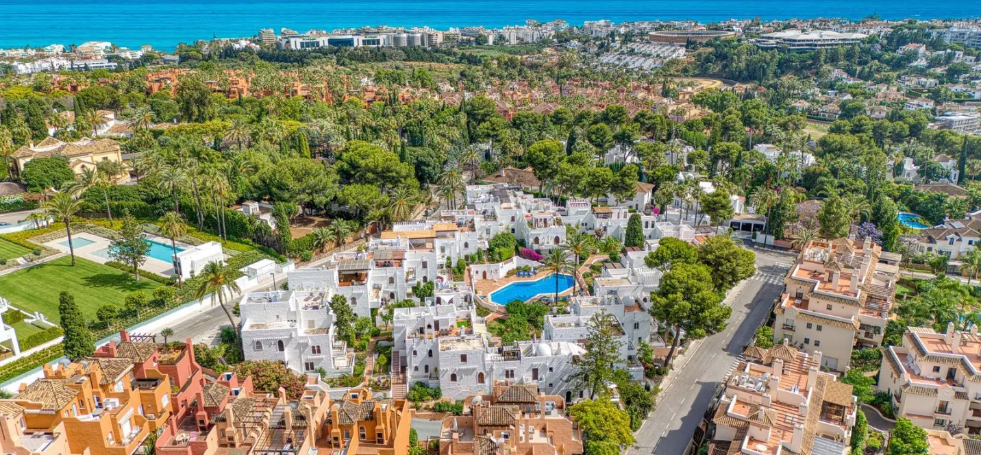 Продажа таунхауса в Nueva Andalucía 0