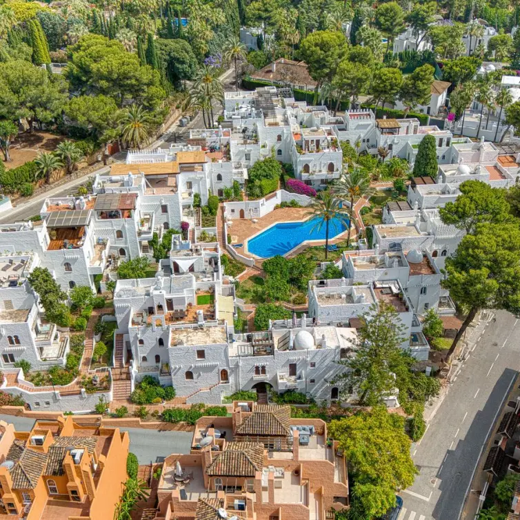 Продажа таунхауса в Nueva Andalucía