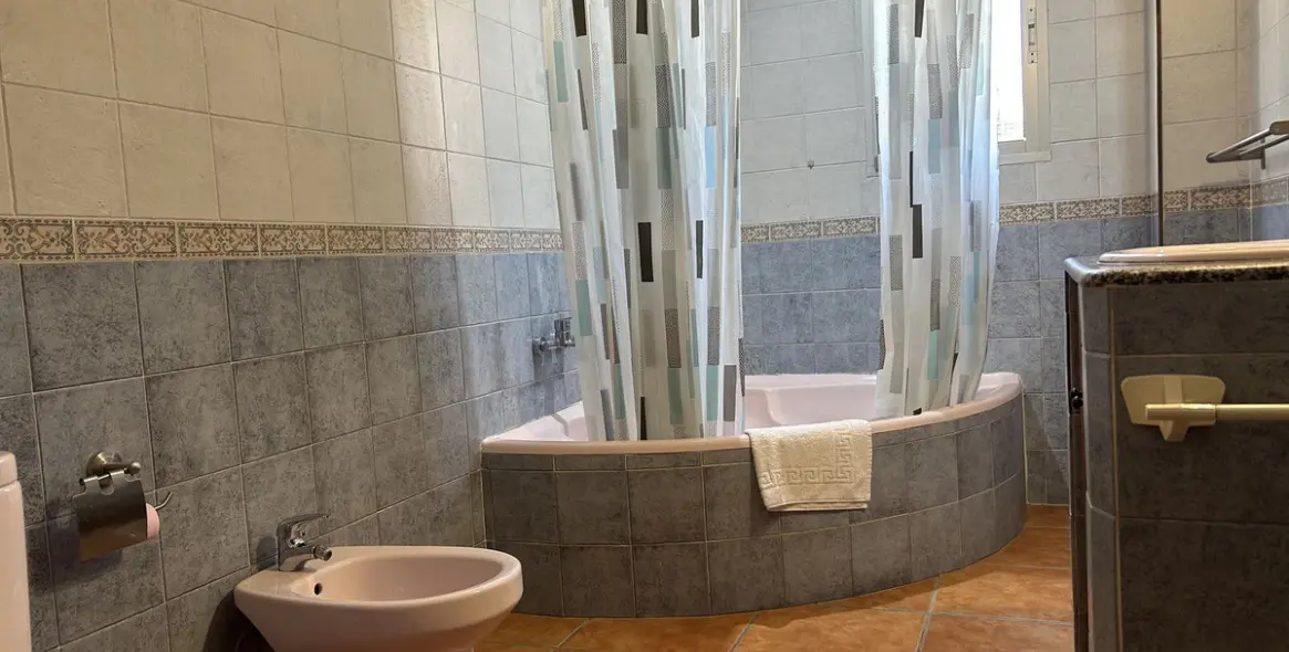 Продажа  отдельно стоящей виллы в Nerja 23