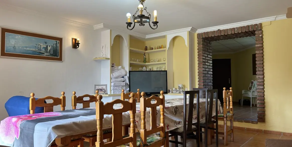 Продажа  отдельно стоящей виллы в Nerja 31