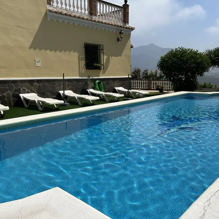 Venta de villa independiente en Nerja