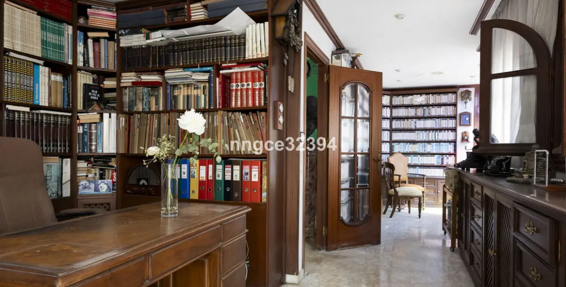 Продажа  отдельно стоящей виллы в San Pedro de Alcántara (район San Pedro de Alcántara) 17