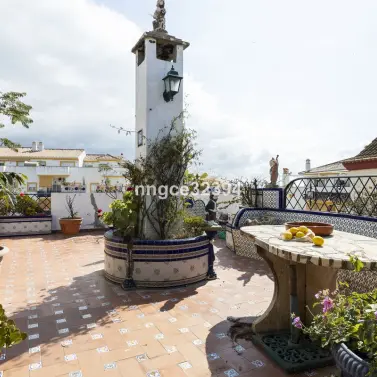 Продажа  отдельно стоящей виллы в San Pedro de Alcántara