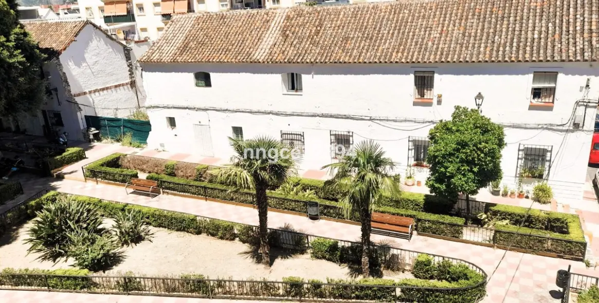Sale of detached villa in San Pedro de Alcántara 14