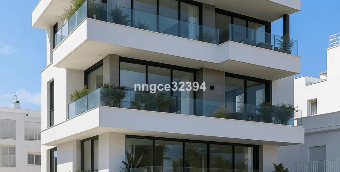 Sale of detached villa in San Pedro de Alcántara 16