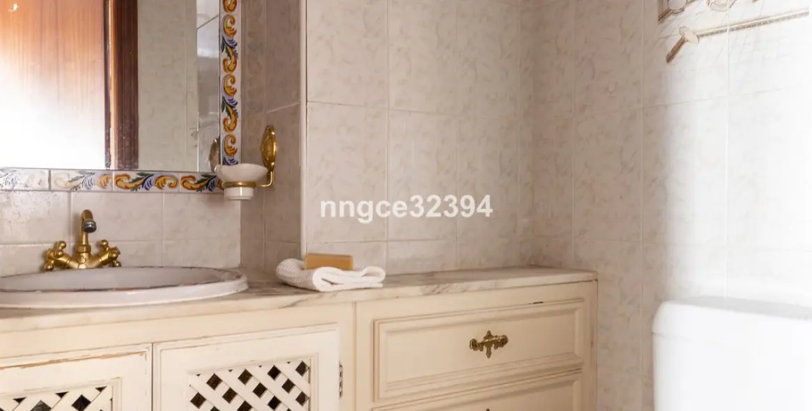 Sale of detached villa in San Pedro de Alcántara 51