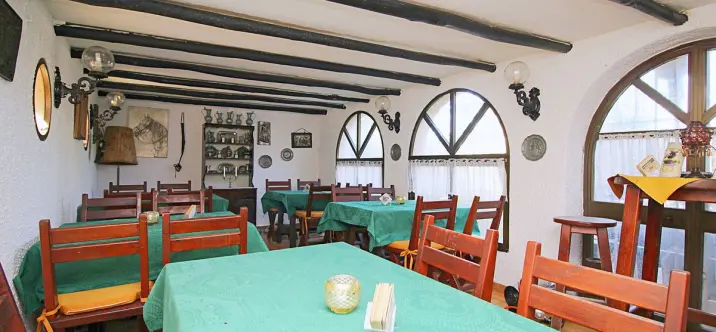 Sale of bar in Marbesa 3