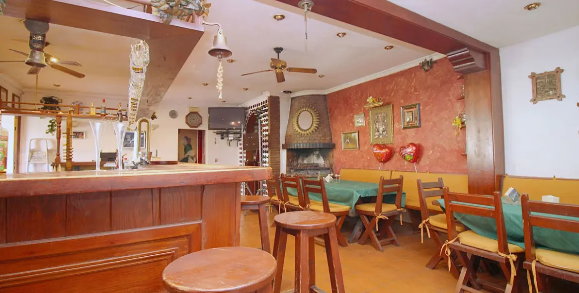 Sale of bar in Marbesa 8