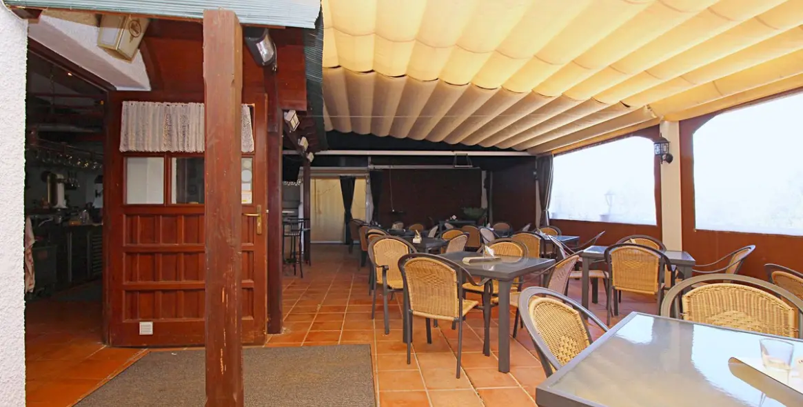 Sale of bar in Marbesa 18