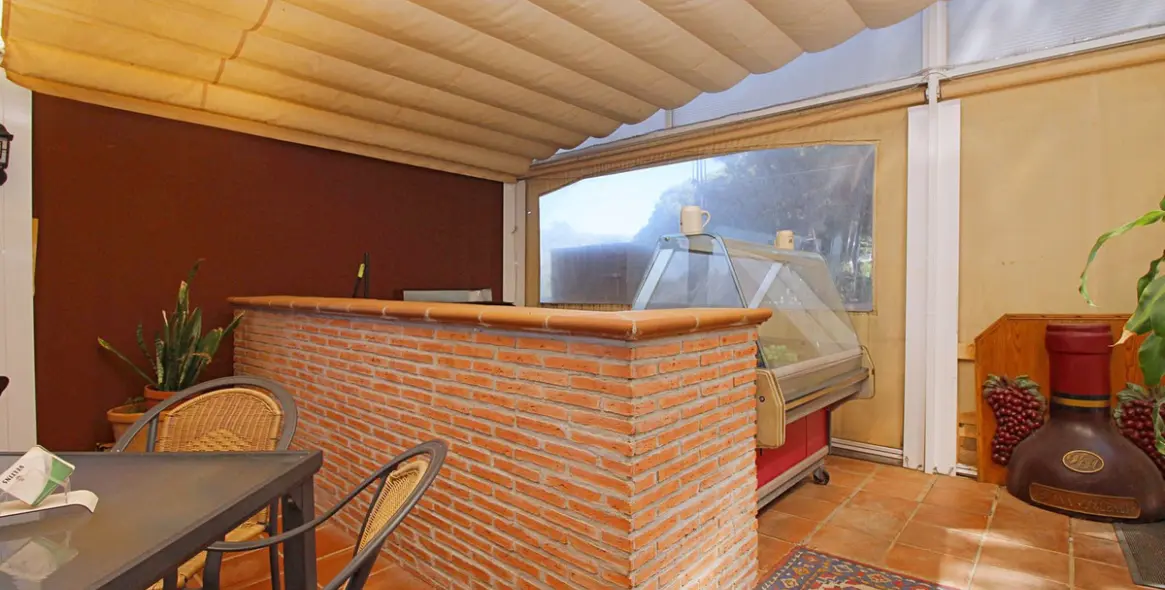 Sale of bar in Marbesa 19