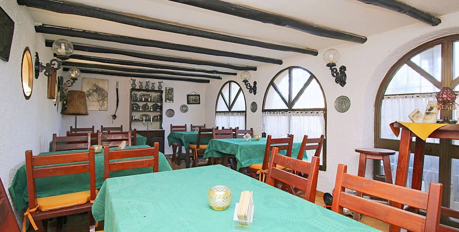 Sale of bar in Marbesa 4