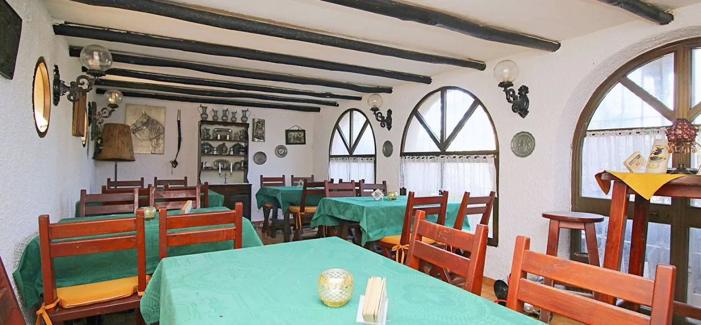 Sale of bar in Marbesa 3