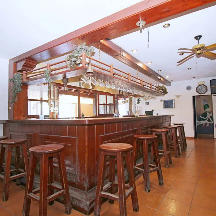 Sale of bar in Marbesa