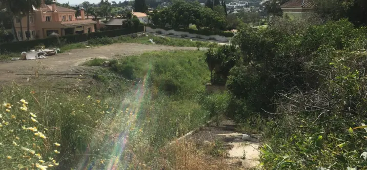 Продажа  жилого участка в El Paraiso 3