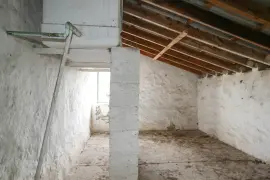 Image 6 thumb