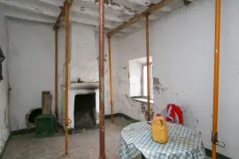 Image 8 thumb
