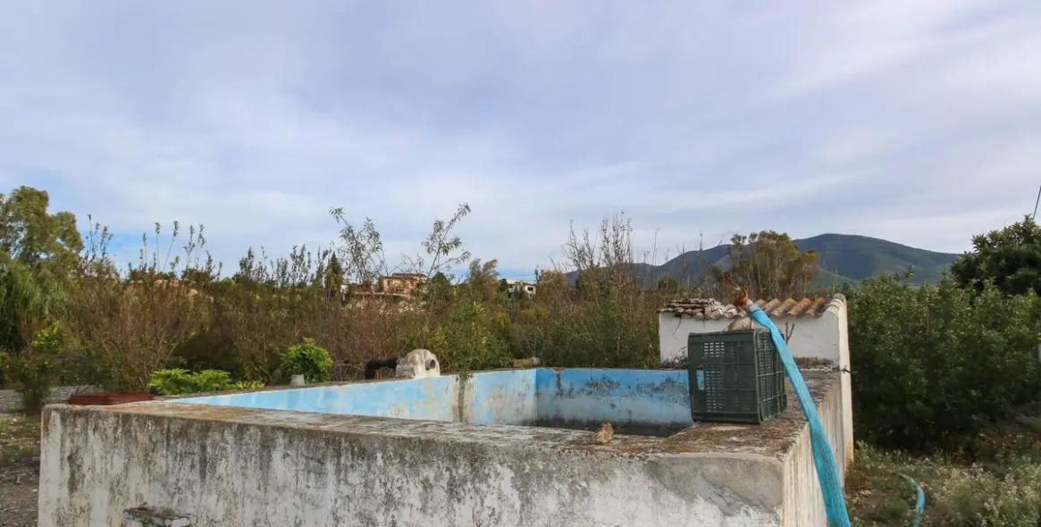 Sale of residential plot in Coín 21