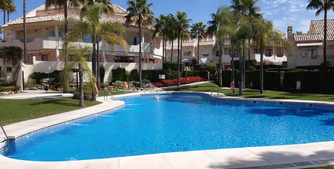 Продажа таунхауса в Las Chapas 4