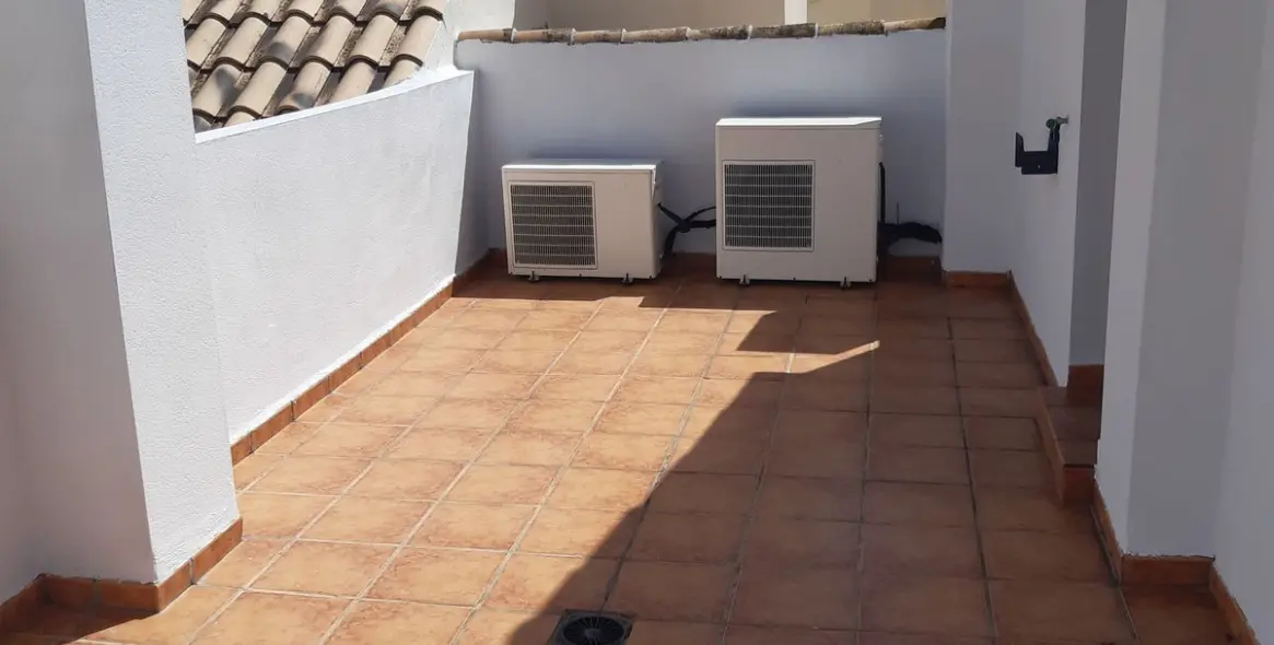 Продажа таунхауса в Las Chapas 15