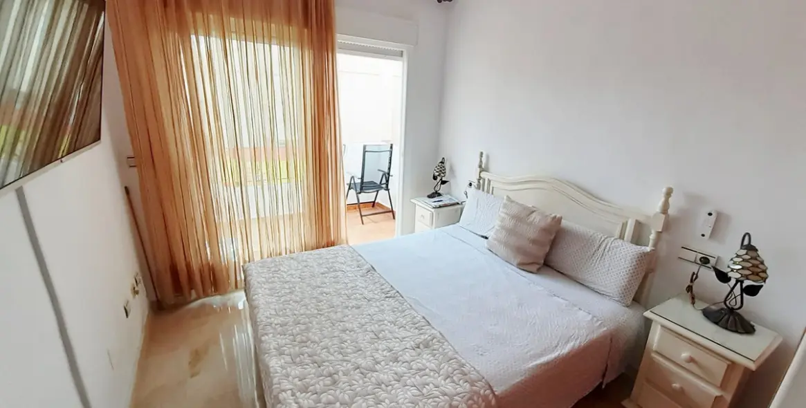 Sale of townhouse in Las Chapas 21