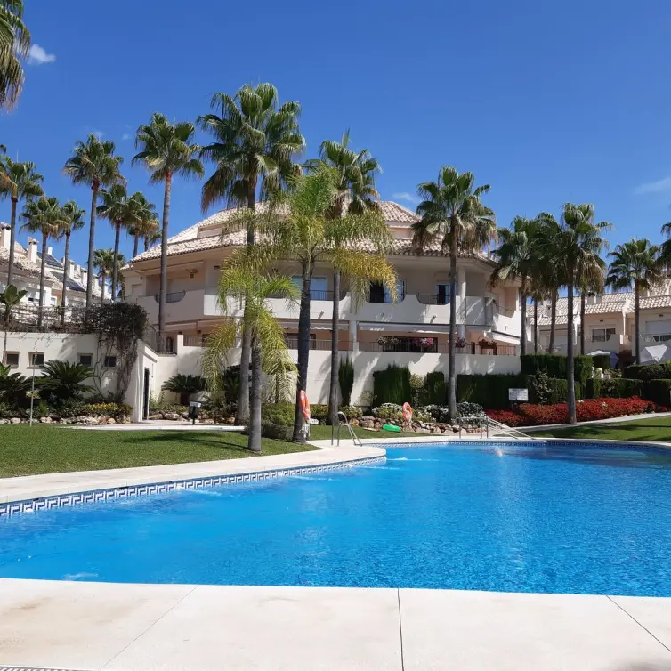 Sale of townhouse in Las Chapas