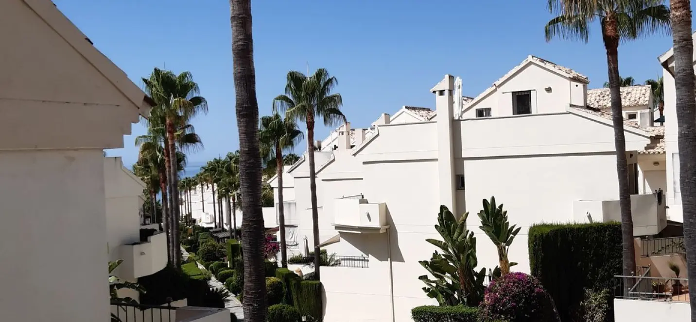 Sale of townhouse in Las Chapas 2