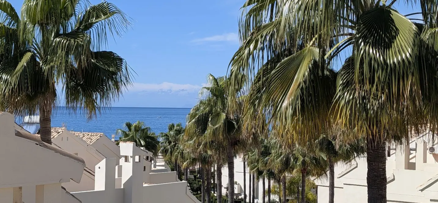 Sale of townhouse in Las Chapas 4