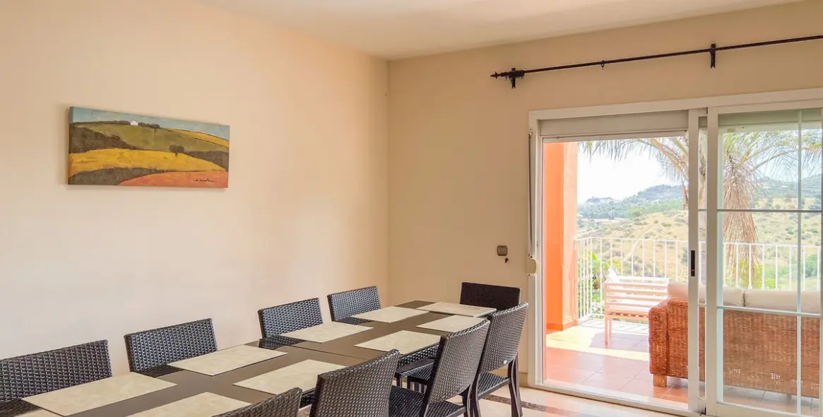 Продажа  отдельно стоящей виллы в Cerros del Aguila 10