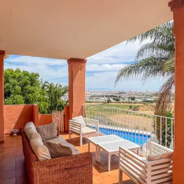 Sale of detached villa in Cerros del Aguila