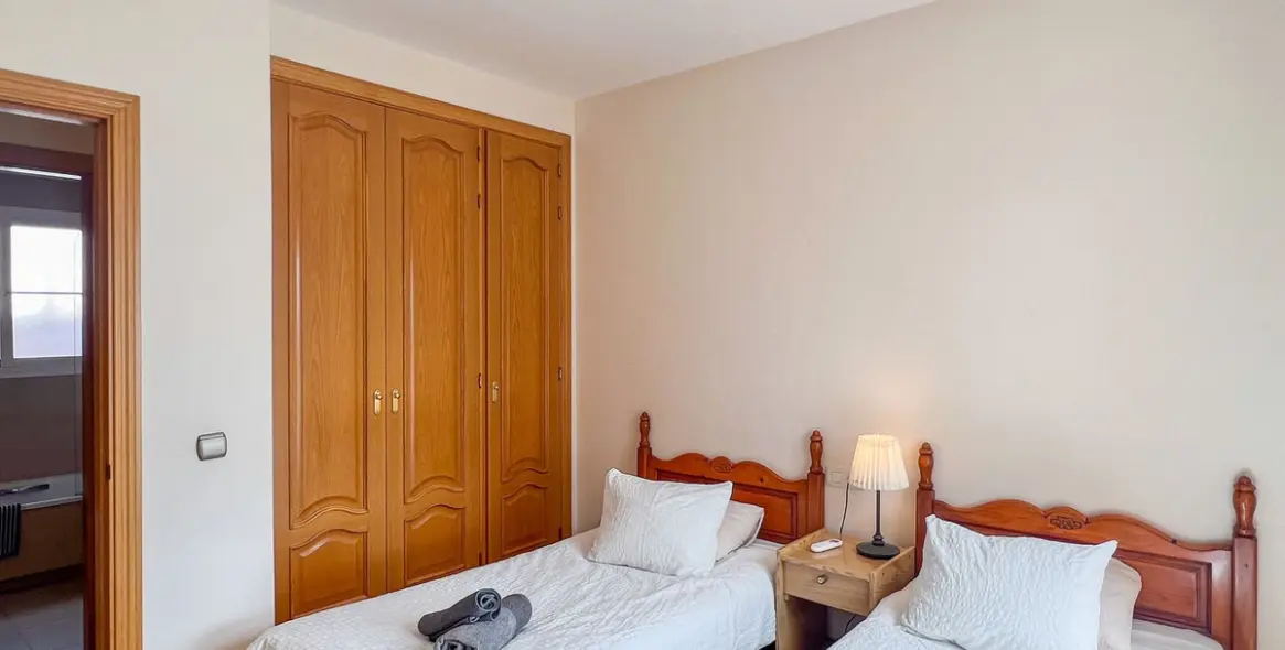 Sale of detached villa in Cerros del Aguila 15