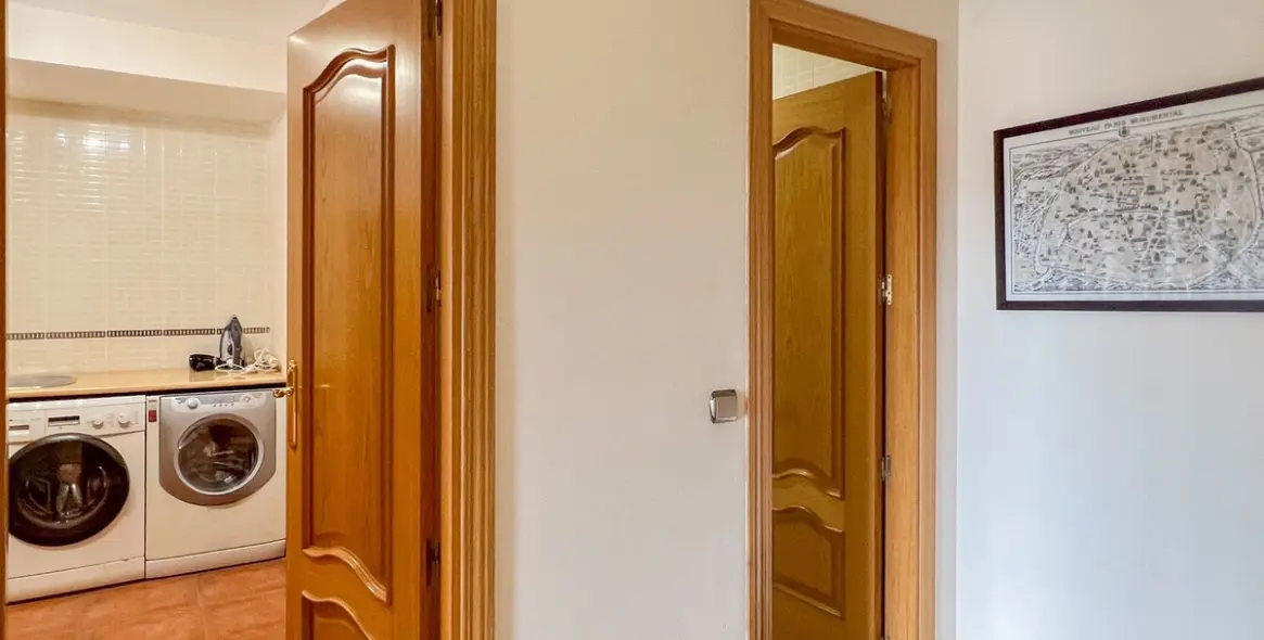 Продажа  отдельно стоящей виллы в Cerros del Aguila 41