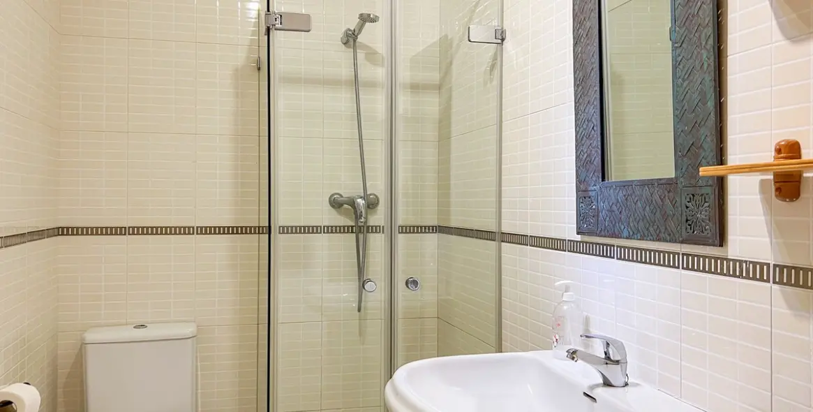 Продажа  отдельно стоящей виллы в Cerros del Aguila 42